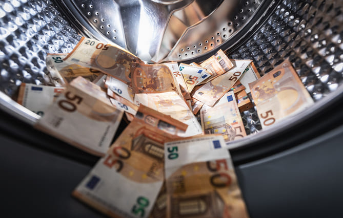 Blanchiment d’argent et terrorisme : comment contrôler les données ?